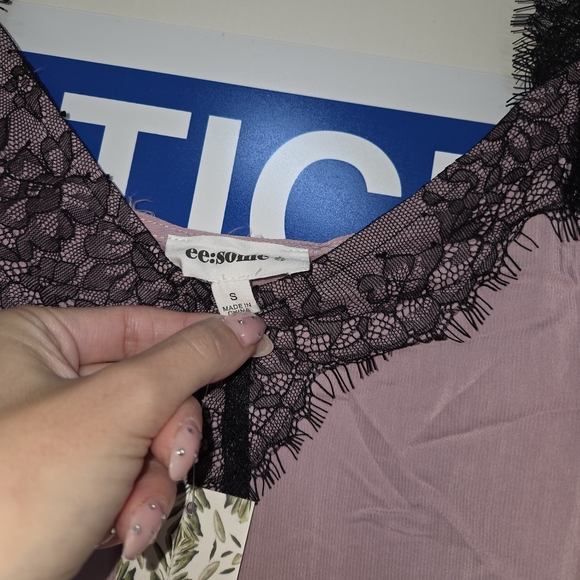 5 Tops Bundle - Picture 6 of 11